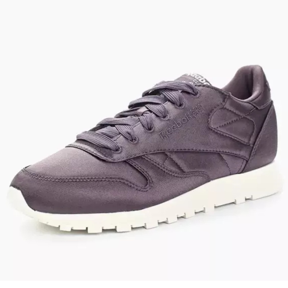 NWOT 27cm Womens Reebok Classic Leather Satin Purple Shoes Lifestyle Sneaker W10